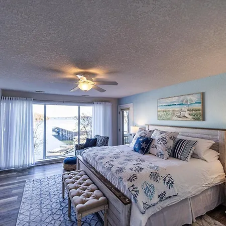 Lazy L At The Lake - Chic 3 Bdr Condo With Boat Slip